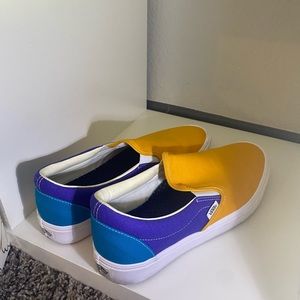 MENS 11 VANS colorblock slip ons “comfycush”